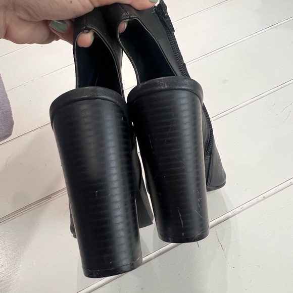 Penny Love Kenny heels - Picture 2 of 3